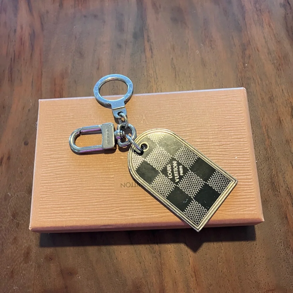 Louis Vuitton Checkered Black and Gray Key Holder or purse charm - Picture 5 of 5